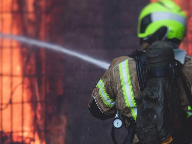 «Известия»: взрывы прогремели в трех городах Украины