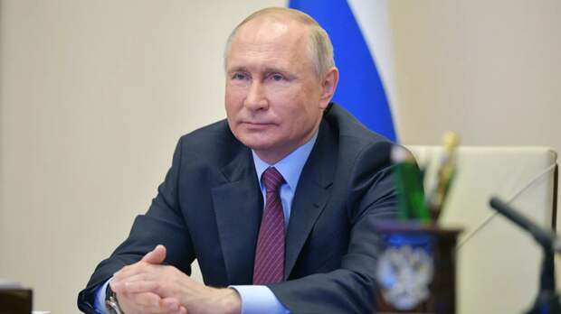 Путин поручил реализовать поправки к Конституции в нацпроектах