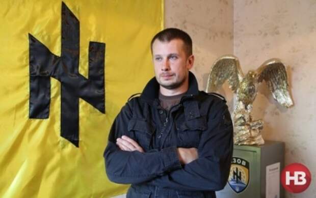 Главарь "Азова" назвал Порошенко вассалом Запада и призвал строить Балто-Черноморский блок