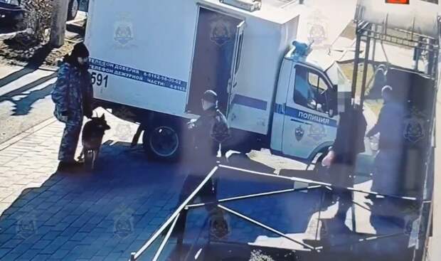 Отпечатки пальцев на телефоне жертвы помогли задержать подозреваемого в разбое