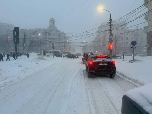 Жителей Тульской области просят отказаться от личного транспорта из-за снегопада
