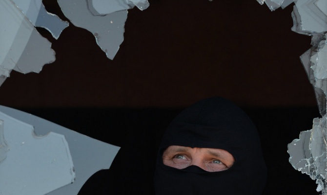 СМИ: силовики заявляют, что в течение суток полностью окружат Луганск СМИ: силовики заявляют, что в течение суток полностью окружат Луганск