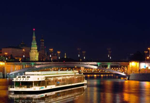 Прогулки по Москве-реке: маршруты и цены