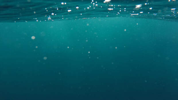 Час в холодной воде. Лодка с детьми перевернулась в Самарской области