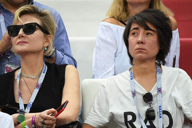 Mash: Земфира переехала из Парижа в Лондон из-за роста преступности во Франции