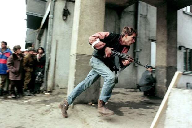 Боевые действия во время румынской "революции" в центре Бухареста, 24 декабря 1989 года