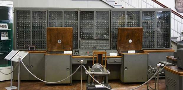 ЭВМ "Урал-1"