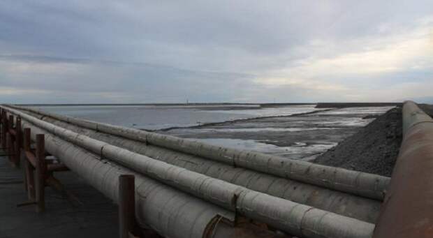 Хвостохранилище «Лебяжье» под Норильском (Википедия)