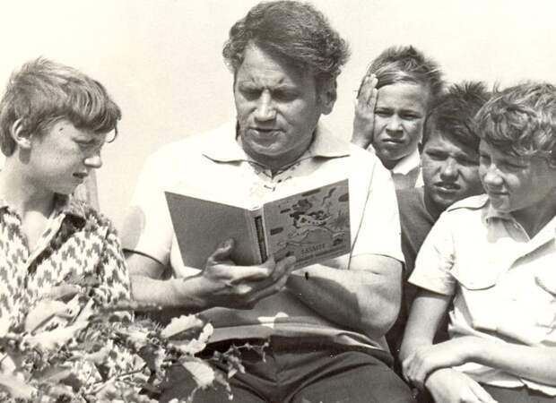 Исполнилось 95 лет со дня рождения детского писателя Виталия Коржикова