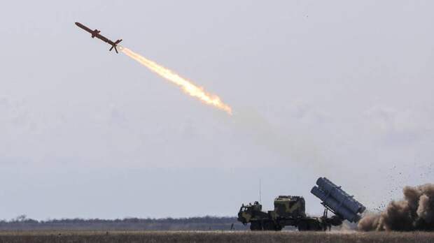 Арестович решил напугать Россию украинской ракетной программой