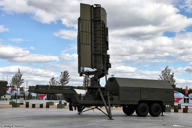 Украинскую РЛС уничтожили под дымовой завесой и сняли удар на видео