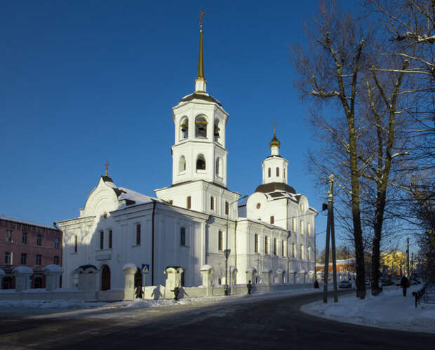 Тот самый храм в Иркутске, где венчались Александр и Софья