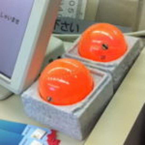 Такие шары можно часто увидеть в японских супермаркетах. Вот для чего они