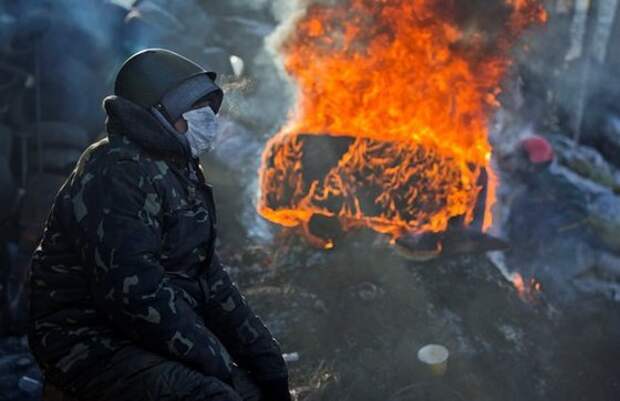 Запад призывает Украину снова смести воровскую власть