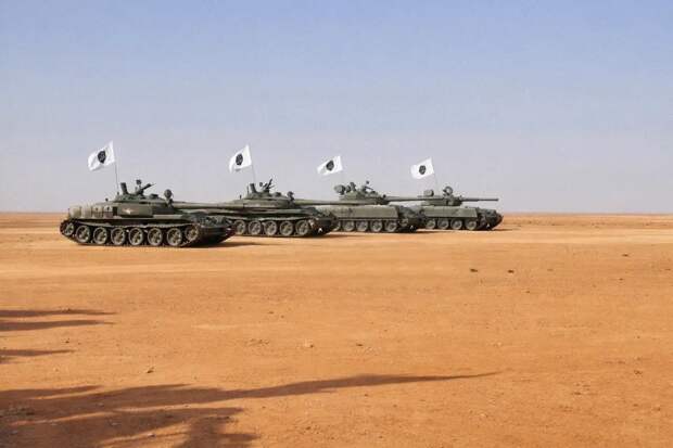 В Ливии в ходе учений снаряд взорвался внутри танка