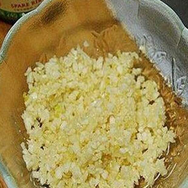 Медовые ребрышки с чесноком Медовые ребрышки с чесноком