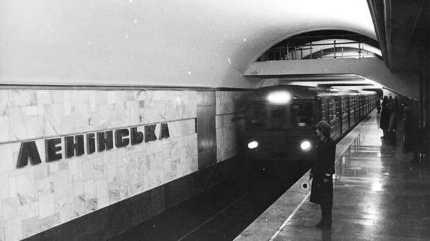 Киевское метро СССР. Источник Яндекс картинки