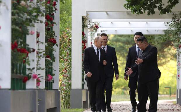 Ким Чен Ын подарил Путину двух собак особой породы. За пределами КНДР они почти неизвестны