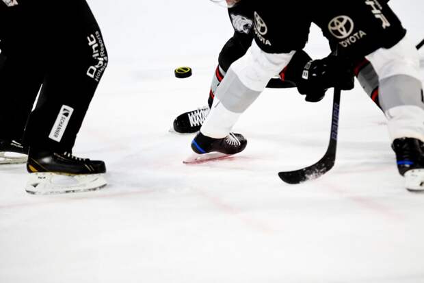 Сборная Канады по хоккею впервые за шесть лет осталась без медалей ЧМ