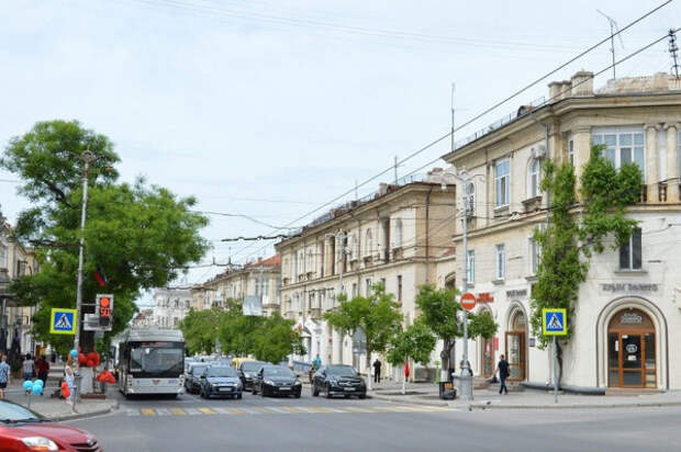 Размещение бизнес-объектов в исторических зданиях Севастополя поставят под контроль