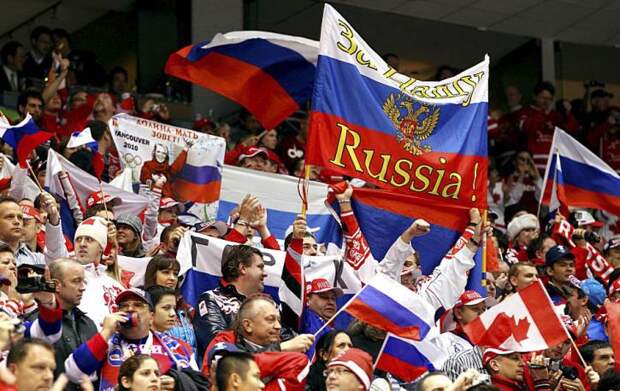Британские фанаты жестко спровоцировали россиян на Евро-2016, издеваясь над флагом РФ