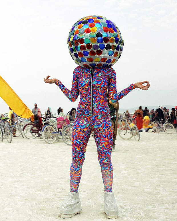 Безудержный креатив в фотографиях с фестиваля Burning Man 2018 3