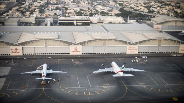 Международный аэропорт в Дубае приостановил работу