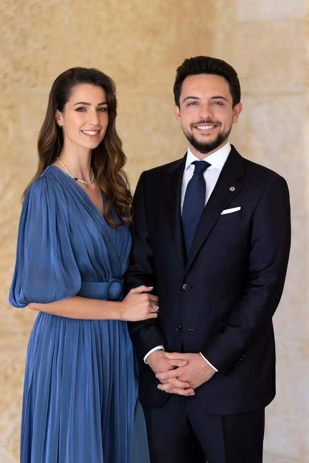 Самая красивая невеста в балетках и 1700 гостей: все о свадьбе наследного принца Иордании Хусейна