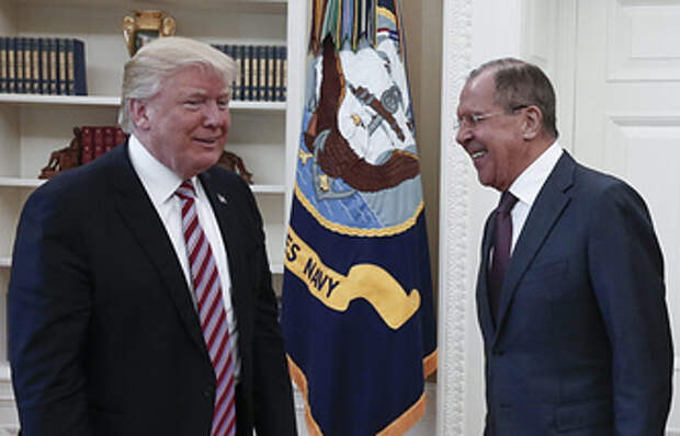 Президент США Дональд Трамп и министр иностранных дел РФ Сергей Лавров