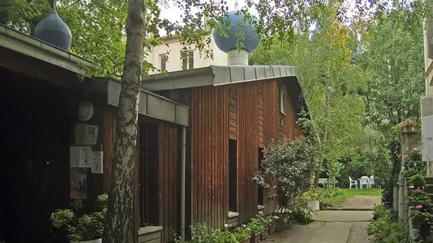 Небольшая православная церковь сгорела в Париже