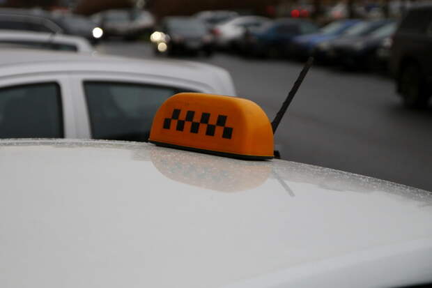 Военкомы на Украине придумали уловку с таксистами