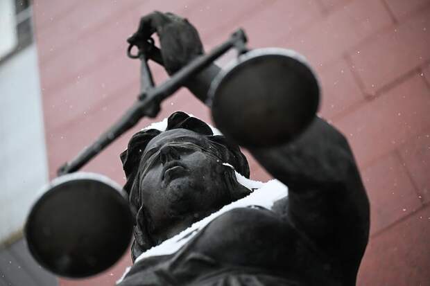 Желающий сбежать от полиции россиянин совершил еще несколько преступлений