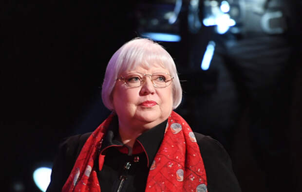 Актриса Светлана Крючкова больна раком и частично парализована, но готова на все ради роли у Никиты Михалкова