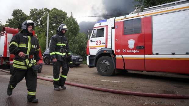 Жилой дом на улице Пятницкой загорелся в центре Москвы