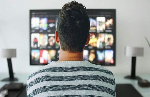 В Госдуме заявили о нехватке семейного контента на телевидении, в кино и интернете