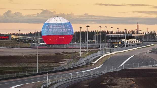 Гран-при России с 2023 года будет проходить в Санкт-Петербурге 