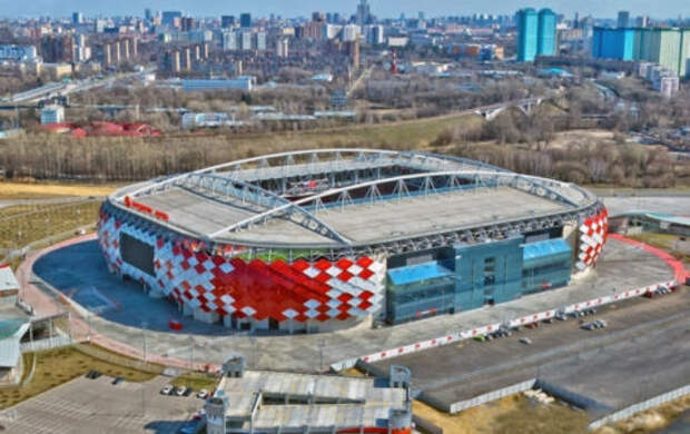 Самые большие стадионы России