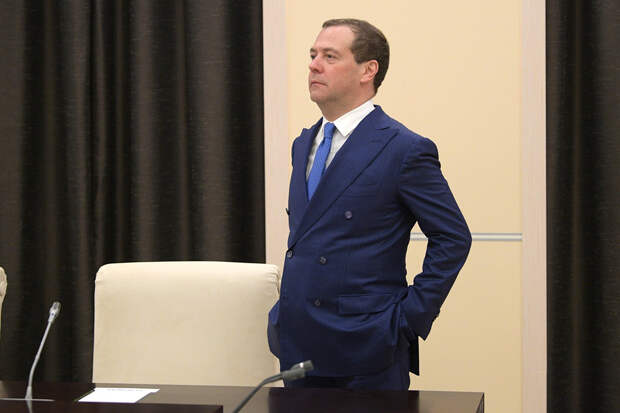 Дмитрий Медведев привился от коронавируса