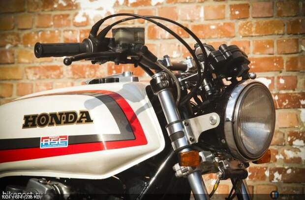 Мотоцикл Honda CB750F Pearly Spencer
