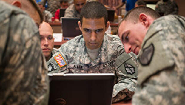 Военнослужащие подразделения кибер-безопасности американской армии