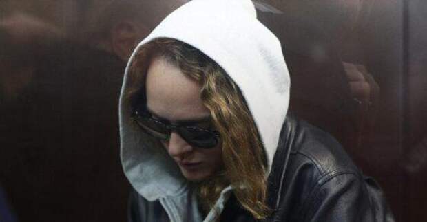 Аглая Тарасова и её «вейповое приключение»