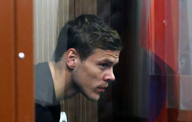 Александр Кокорин не сдержал слез в суде