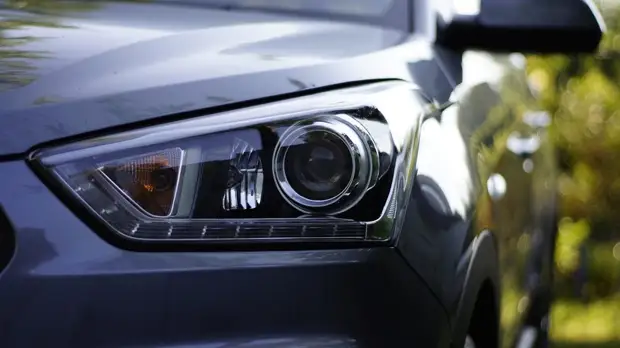 В Петербурге открылся международный автосалон