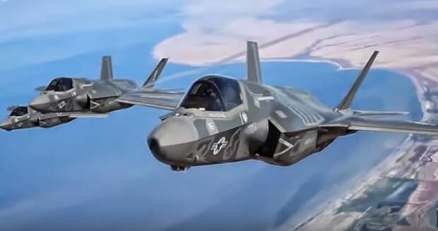 Американские военные попытались объяснить как невидимка F-22 попал в прицел Российского Су-35 Американские военные попытались объяснить как невидимка F-22 попал в прицел Российского Су-35