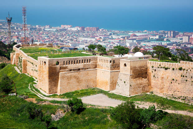 "Ведомости": главой Дагестана может стать замполпреда президента в ДФО Рамазанов