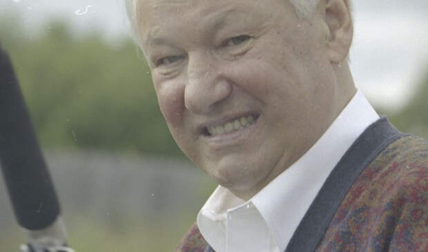 Трижды объявляли импичмент: как выкручивался Ельцин?