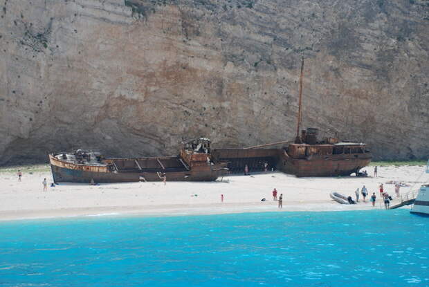 Бухта Навайо (Navagio Beach). Остров Закинф, Греция