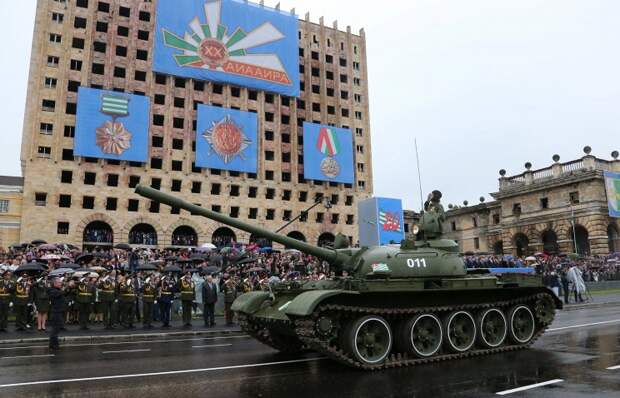 Военный парад в Сухуме, 2013 год