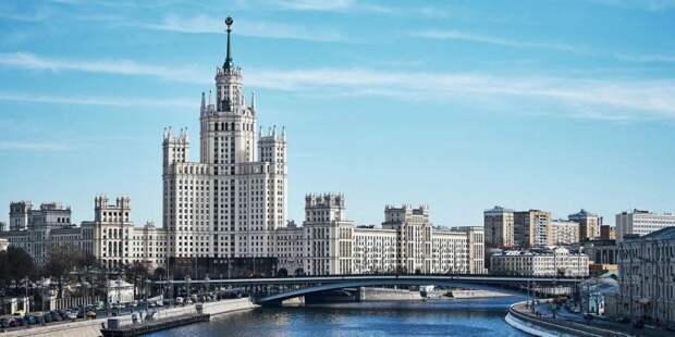 Собянин призвал москвичей соблюдать двухметровую дистанцию/ Фото mos.ru