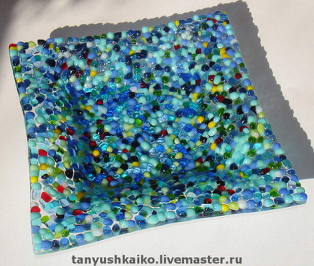 Тарелки ручной работы. Ярмарка Мастеров - ручная работа Тарелочка "Самоцветы" стекло, фьюзинг. Handmade.